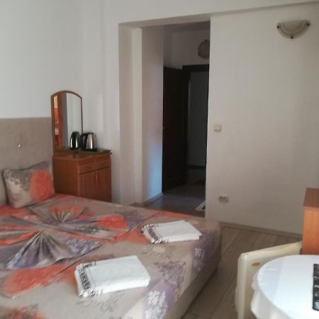 Guest House Stenli Primorsko Exterior photo