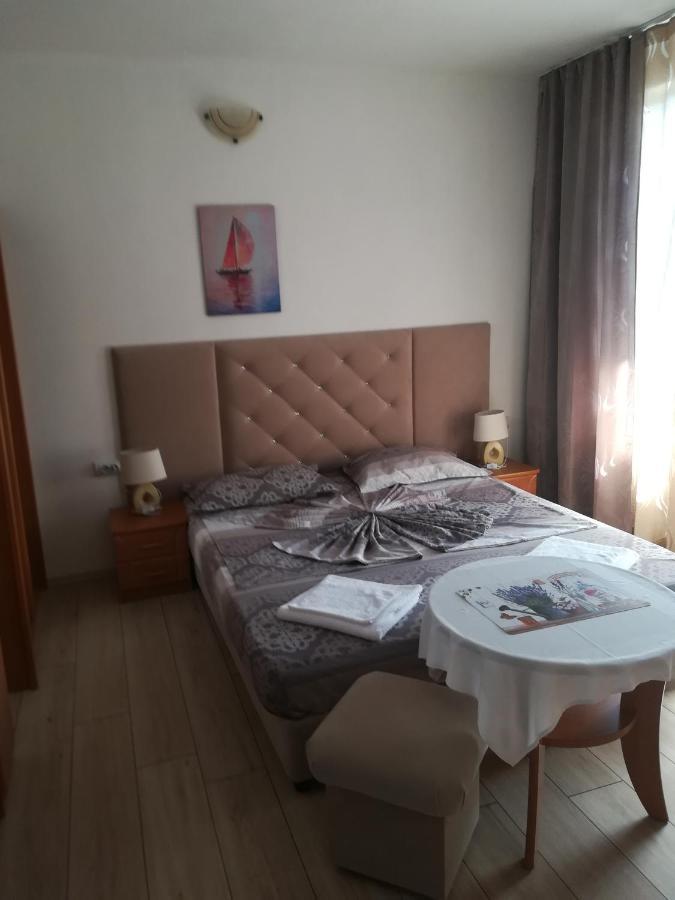 Guest House Stenli Primorsko Exterior photo