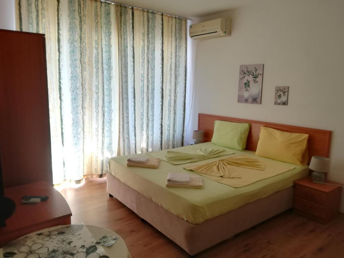 Guest House Stenli Primorsko Exterior photo