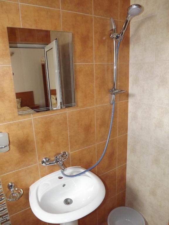 Guest House Stenli Primorsko Exterior photo
