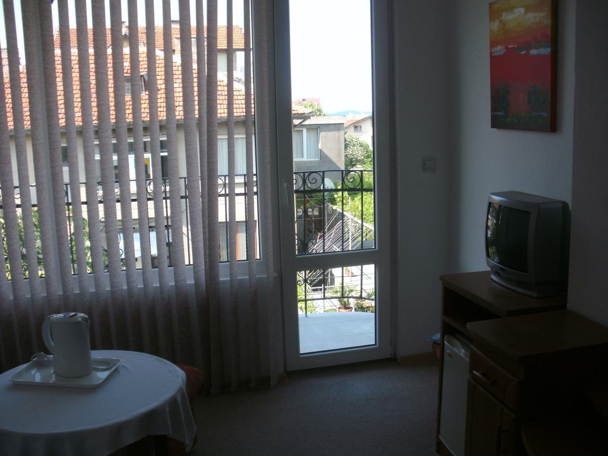 Guest House Stenli Primorsko Exterior photo